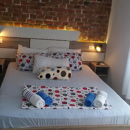 Апартаменты Evoo Liceu *