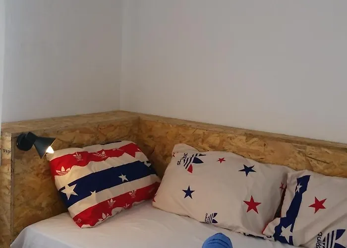 Evoo Liceu * טיראנה